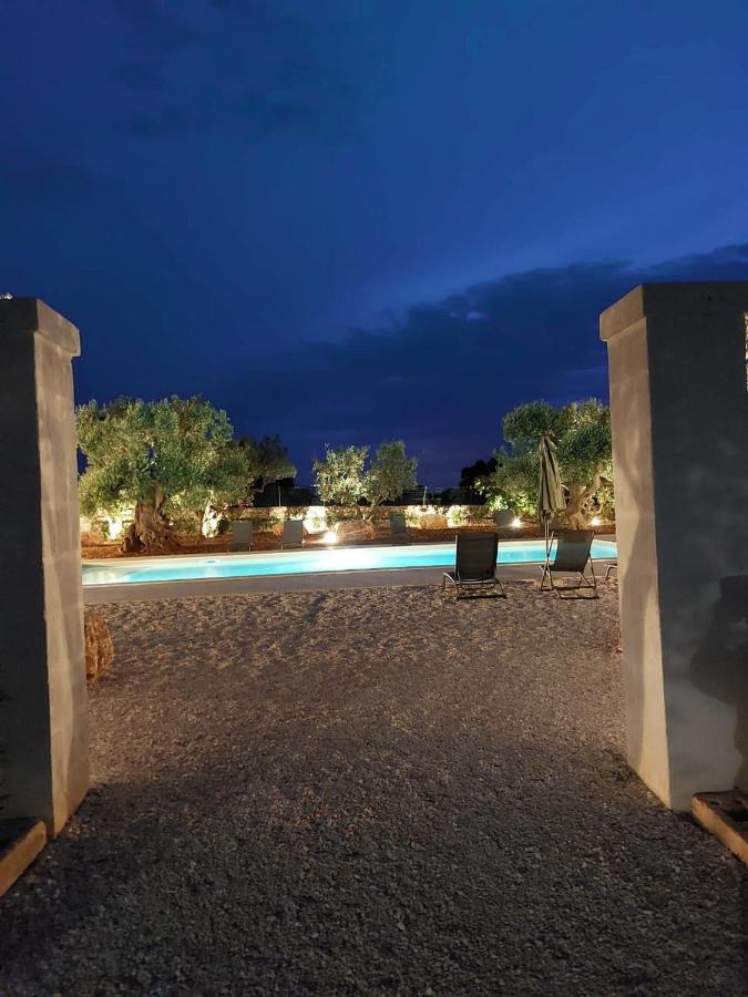 Masseria Parco Di Castro Montalbano (Apulia)